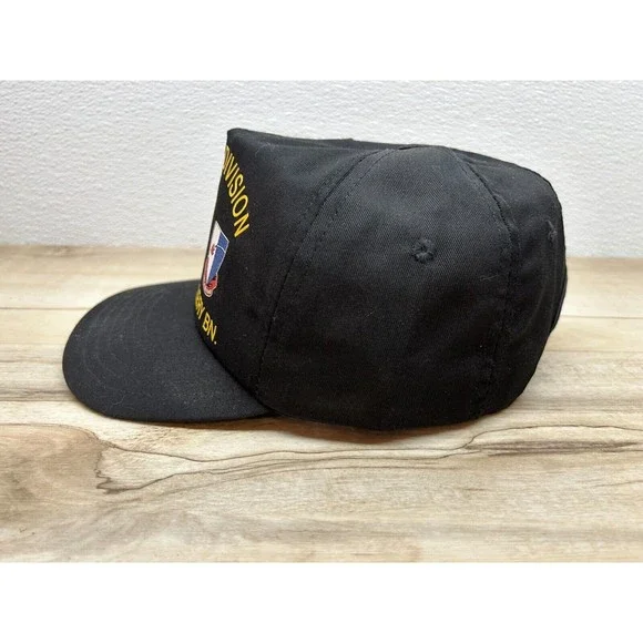 Vtg 1st Cavalry Division 61st Field Artillery BN Black Baseball Cap Made In USA - Picture 2 of 8